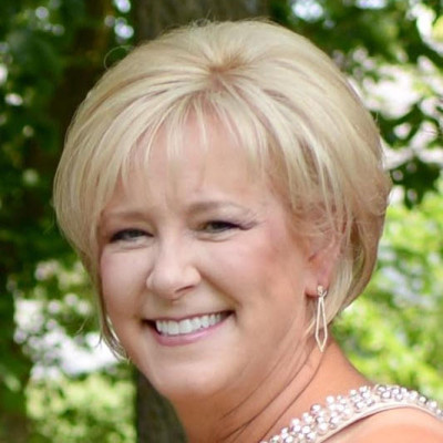 Linda Henderson, Central Region Representative of the Kansas Museums Association